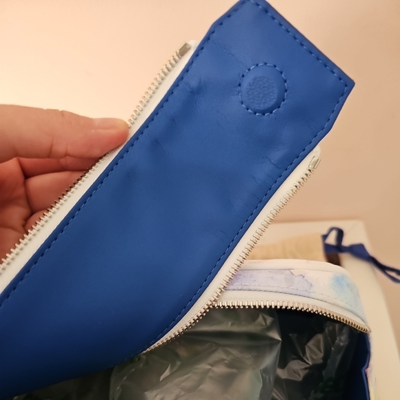 Louis Vuitton Toiletry Watercolor Cosmetic Bag Giant Flower Monogram Vir… - Picture 15 of 17